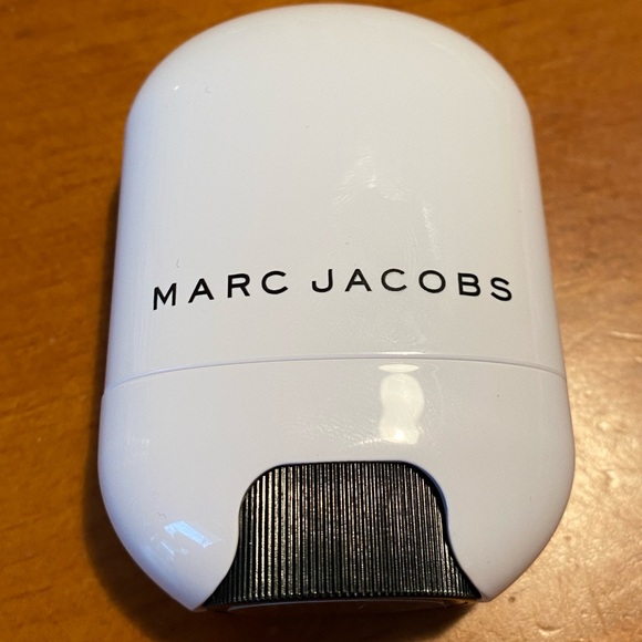 Marc Jacobs Glow Stick - Picture 5 of 16